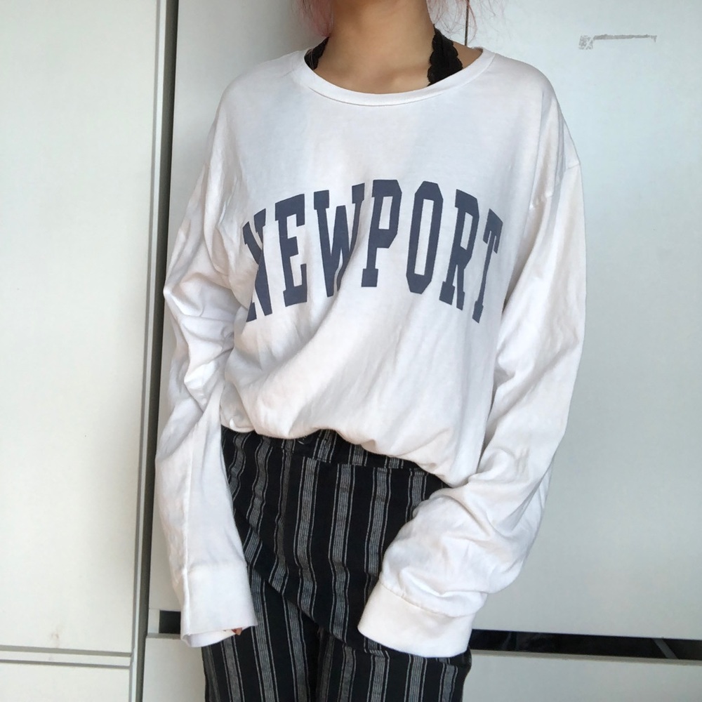 Brandy Melville graphic tee